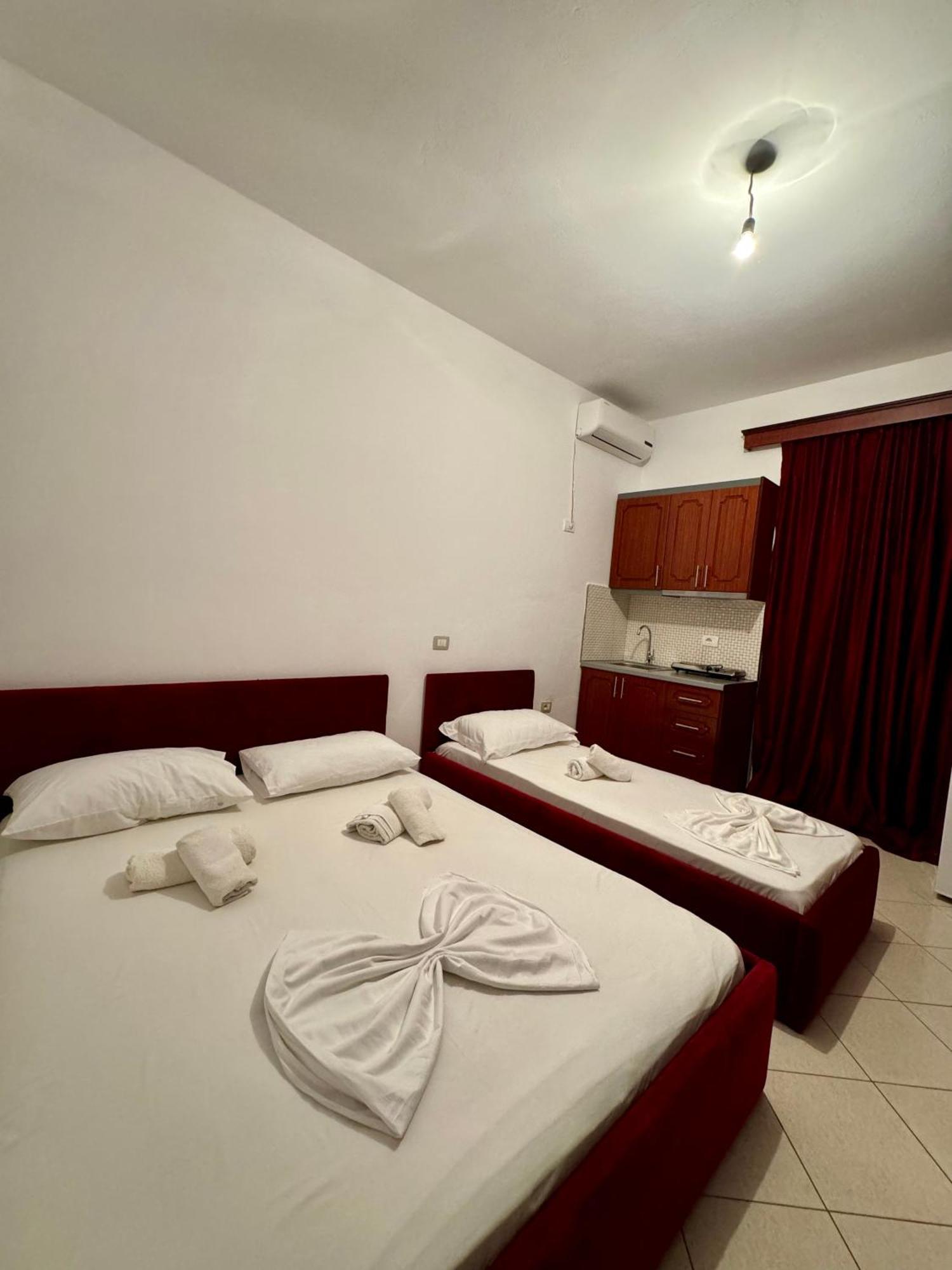 Melita Apartments Ksamil Exterior foto